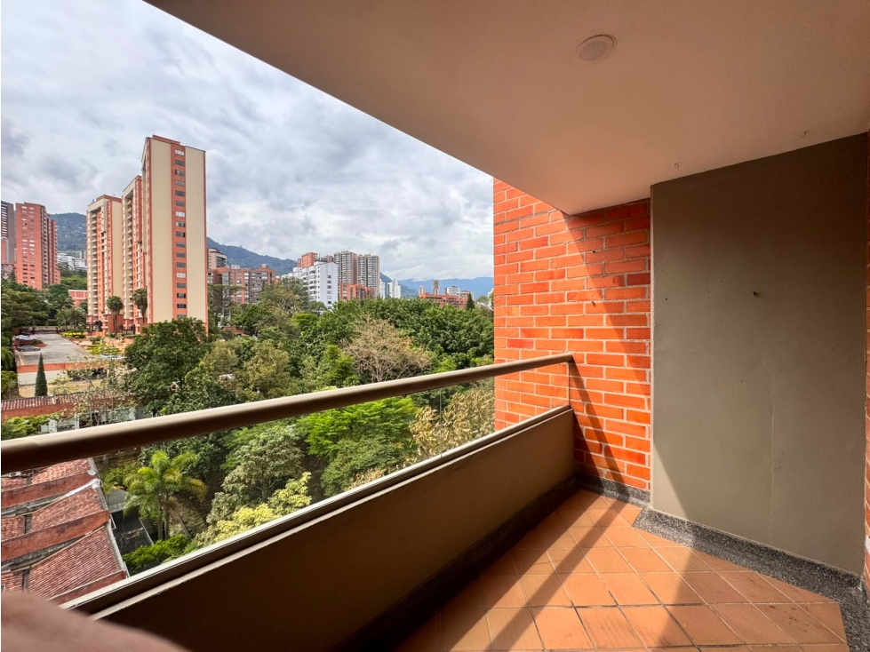 VENTA APARTAMENTO POBLADO SECTOR BALSOS
