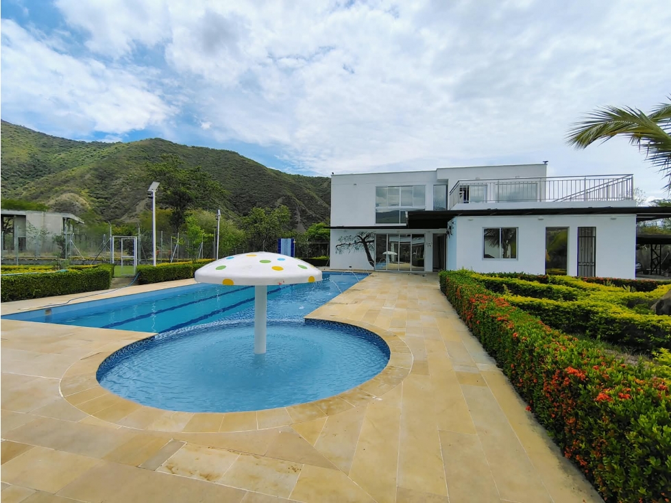 VENTA CASA CAMPESTRE EN SOPETRÁN SECTOR EL GAITERO