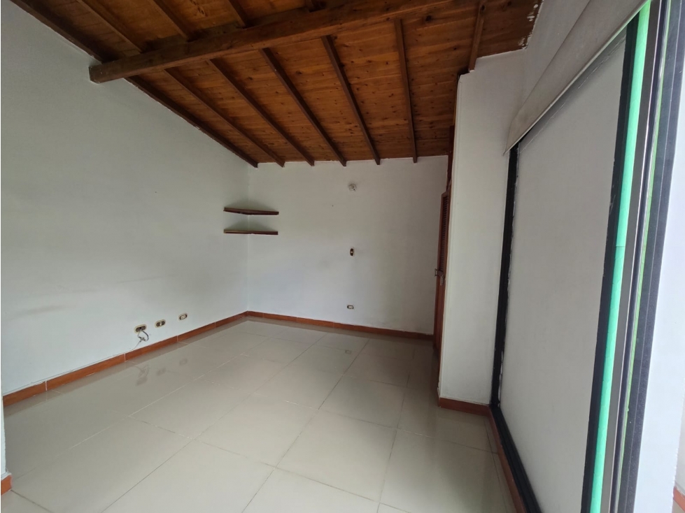 SE VENDE CASA EN EL BARRIO OBRERO ENVIGADO 106 MTS — foto 3