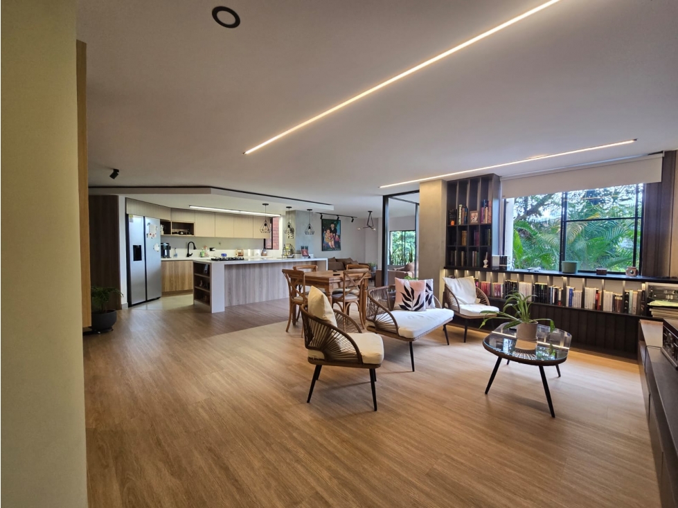 SE VENDE HERMOSO APARTAMENTO EN LA LOMA DEL ESCOBERO-ENVIGADO 127MTS — foto 2