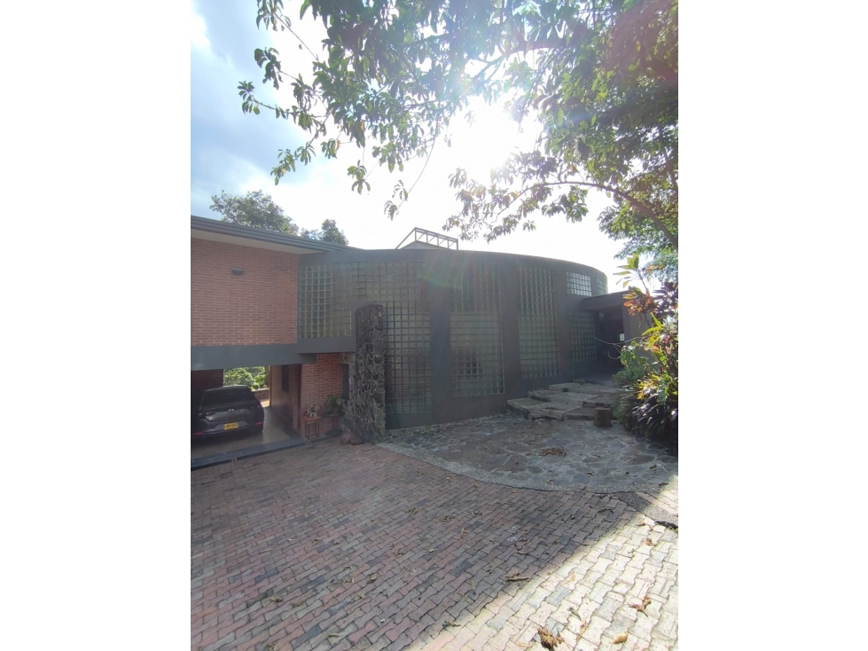 VENTA CASA MUY PRO EN ALTOS DEL POBLADO LAS PALMAS — foto 2