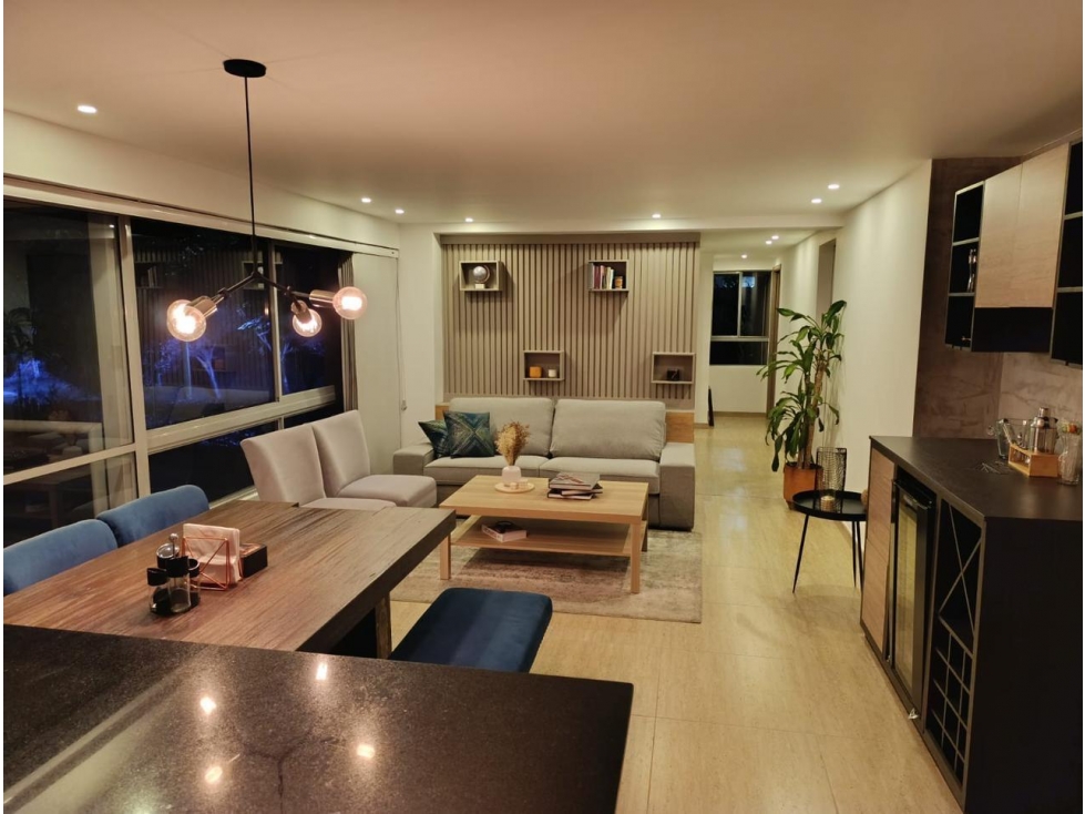 VENTA DE APARTAMENTO AMOBLADO EN EL POBLADO SECTOR LOMA SAN JULIÁN — foto 3
