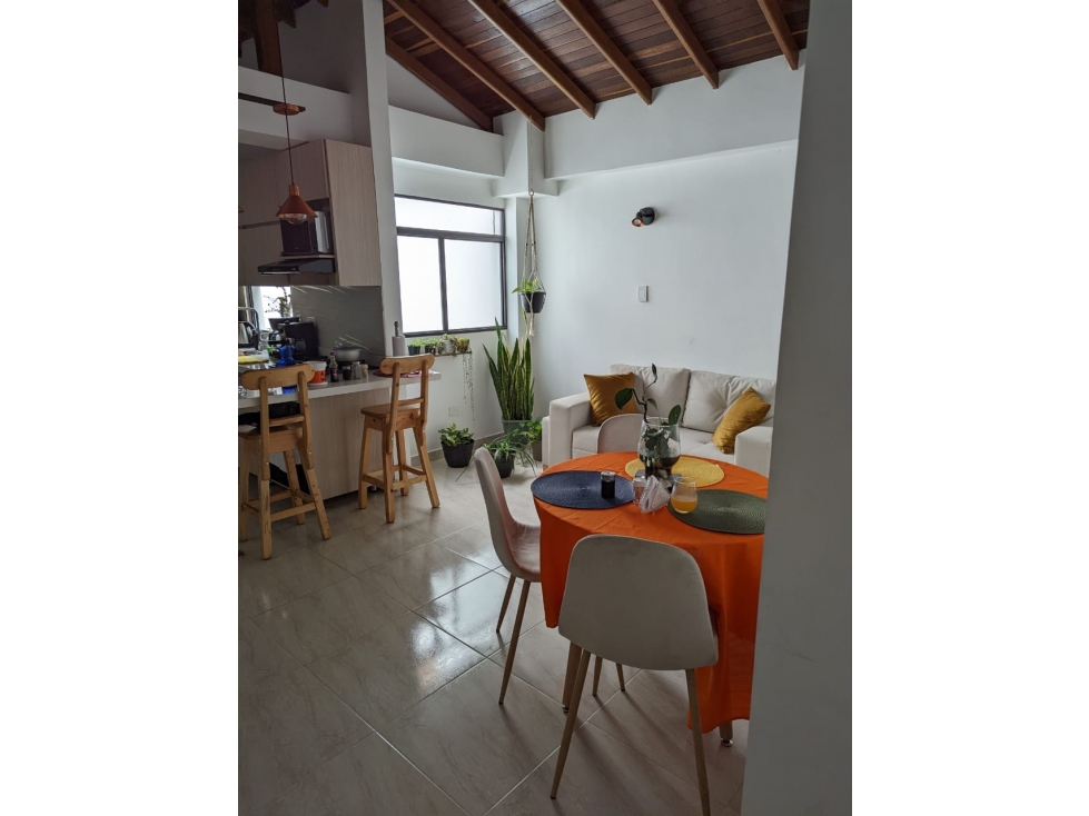 Venta apartamento con jacuzzi piso 5 en Itagüí