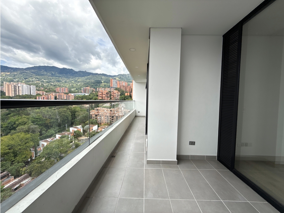VENTA APARTAMENTO LOMA DE LAS BRUJAS | PISO ALTO — foto 2