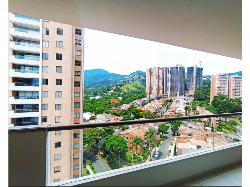 VENDO HERMOSO APARTAMENTO EN SABANETA, SECTOR SAN JOSE — foto 2