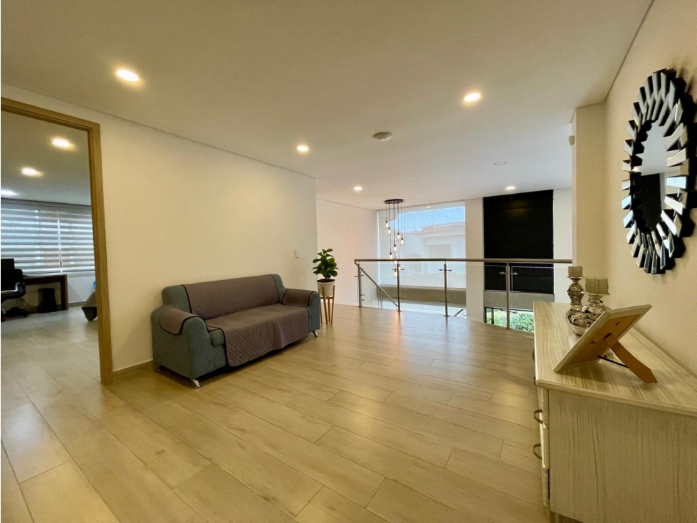 CASA EN VENTA EN SABANETA COLINAS DE SAN REMO — foto 5