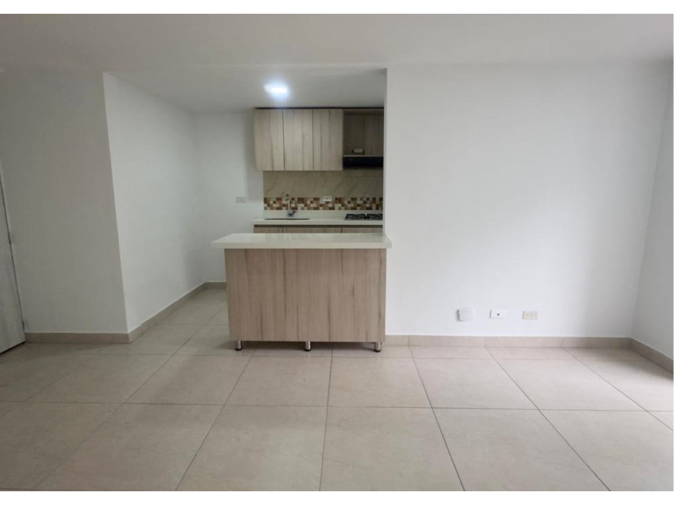 Apartamento con parquiadero y útil, Loma de San José, Sabaneta — foto 5