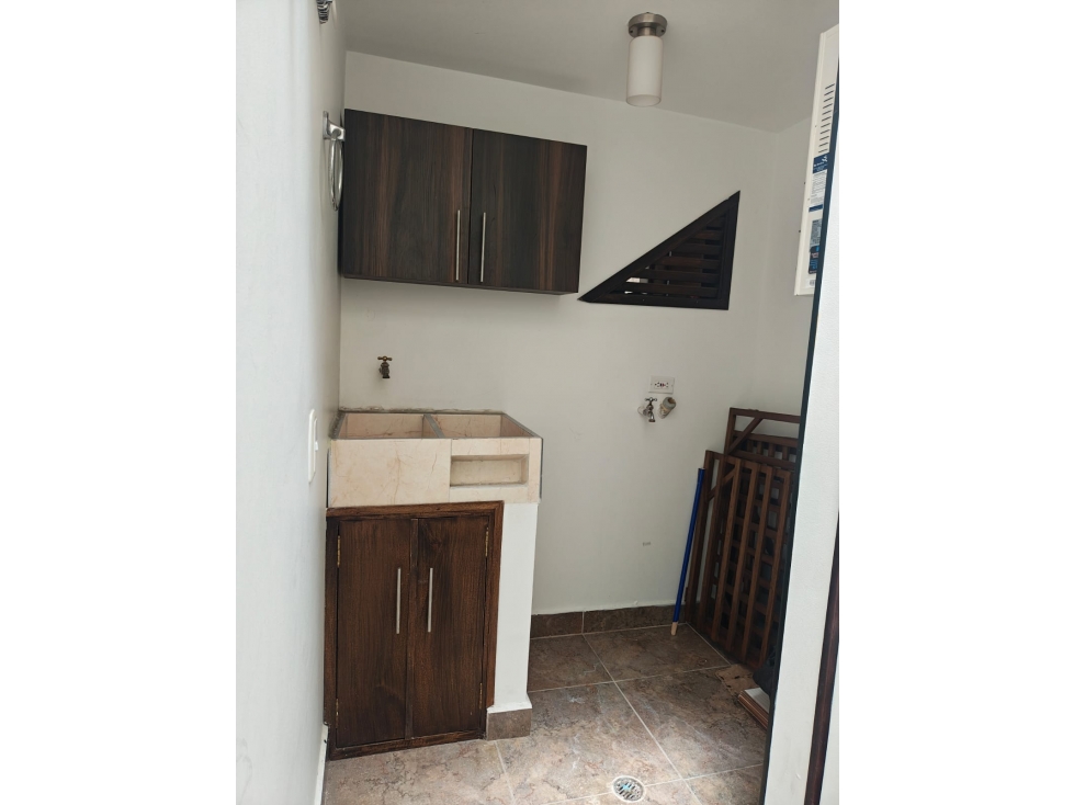 VENTA DE CASA EN EL CARMEN DE VIBORAL URBANIZACIÓN VILLA SUIZA — foto 5