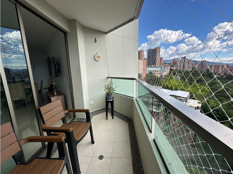 Se vende apartamento en El Poblado Loma El Tesoro — foto 2
