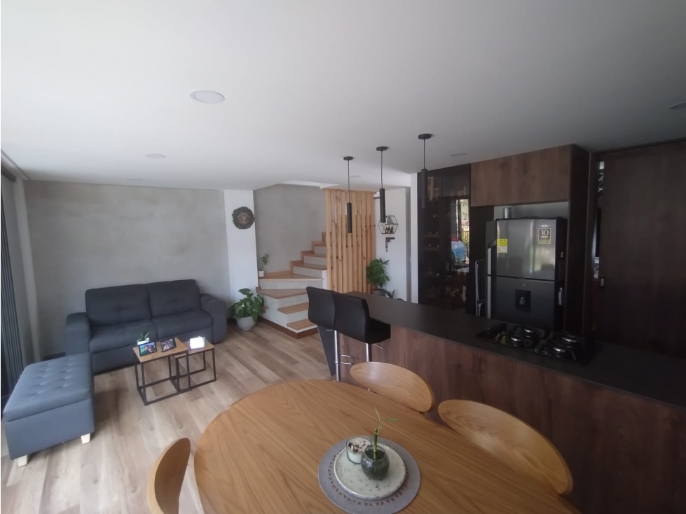 VENTA CASA EN LA URBANIZACION MAS COMPLETA DE EL RETIRO — foto 4