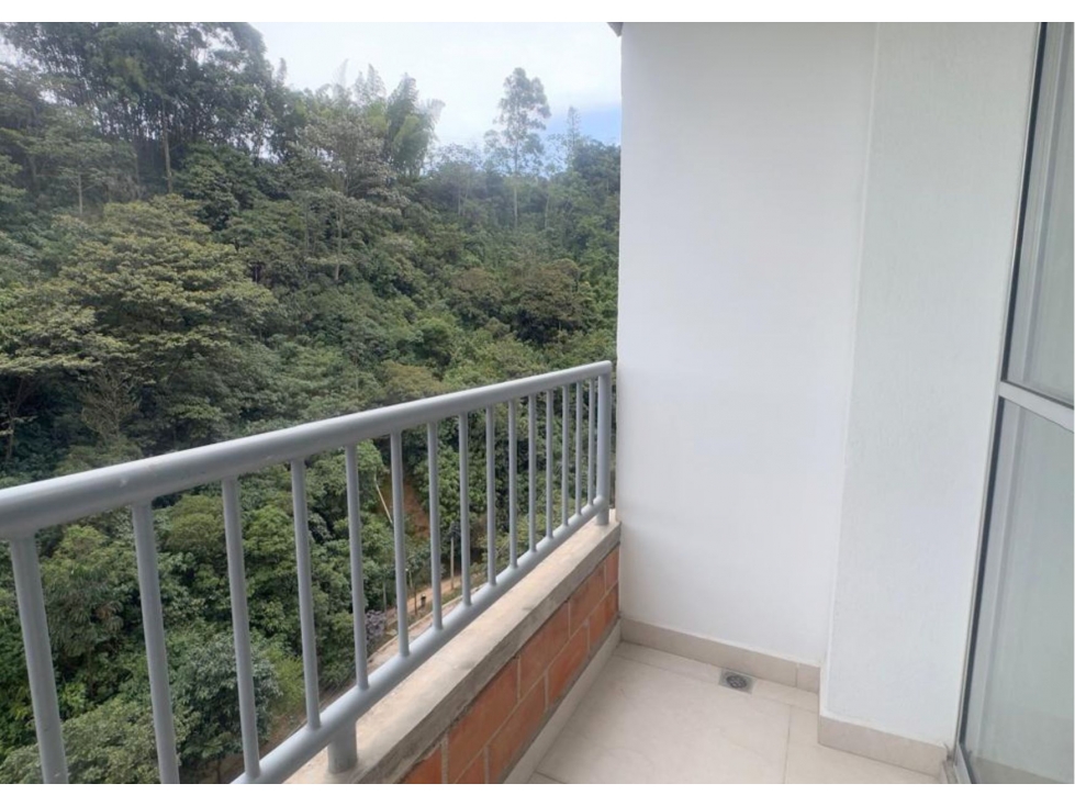 Apartamento con parquiadero y útil, Loma de San José, Sabaneta — foto 6