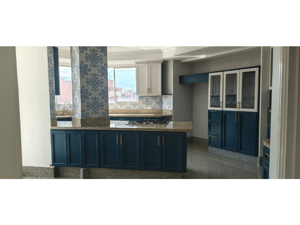 VENTA DE PENTHOUSE EN LAURELES — foto 3