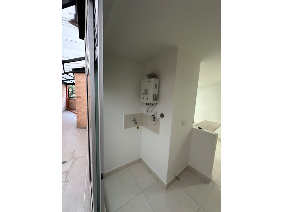 VENTA DE APARTAMENTO EN SABANETA SECTOR EL CARMELO — foto 4
