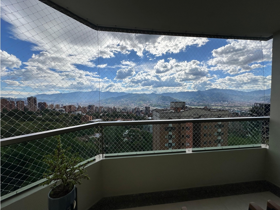 Se vende apartamento en El Poblado Loma El Tesoro — foto 4