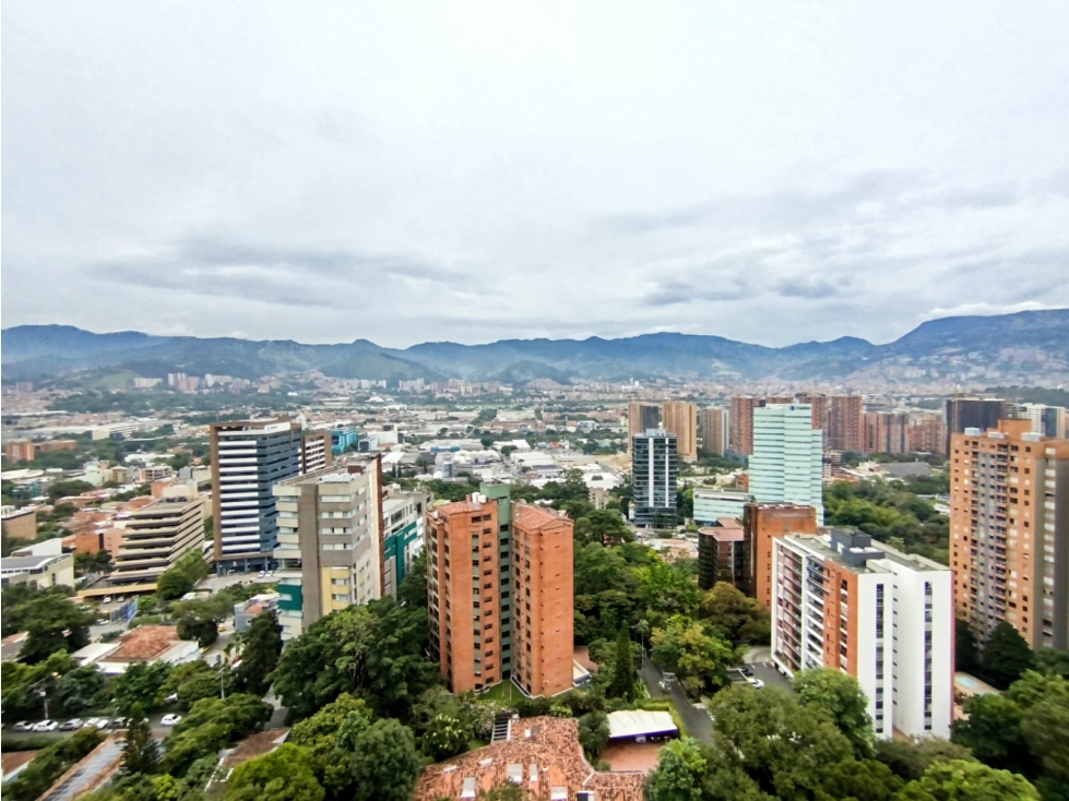 VENDO APARTAMENTO PISO 19 EN CASTROPOL (EL POBLADO) | 89.64 m² VISTA — foto 4