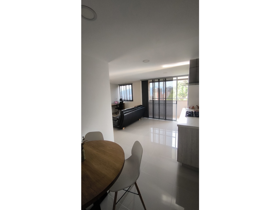 VENTA DE APARTAMENTO ENVIGADO SECTOR CAMINO VERDE PARTE BAJA — foto 4