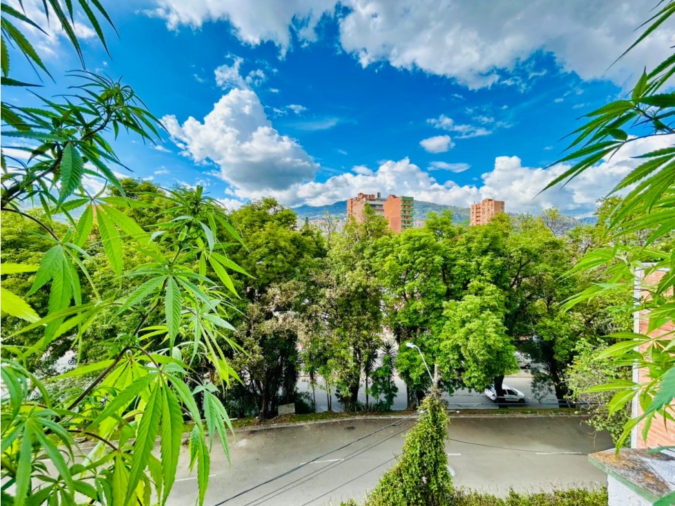 VENTA DE APARTAMENTO DÚPLEX EN UNIDAD CERRADA LA AMÉRICA MEDELLÍN
