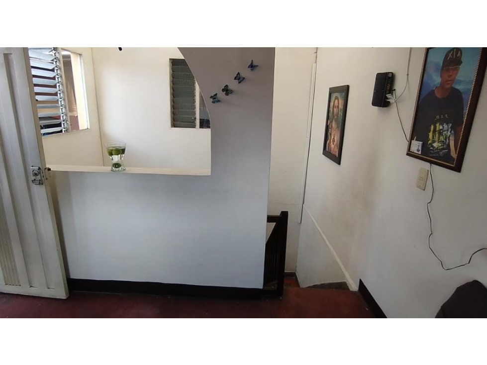 VENTA DE CASA CON AIRE EN MEDELLÍN SECTOR MANRIQUE SANTA INÉS — foto 6