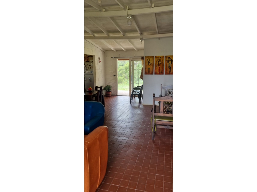 VENTA O CAMBIO DE CASA FINCA EN SANTA ELENA VEREDA PIEDRAS BLANCAS