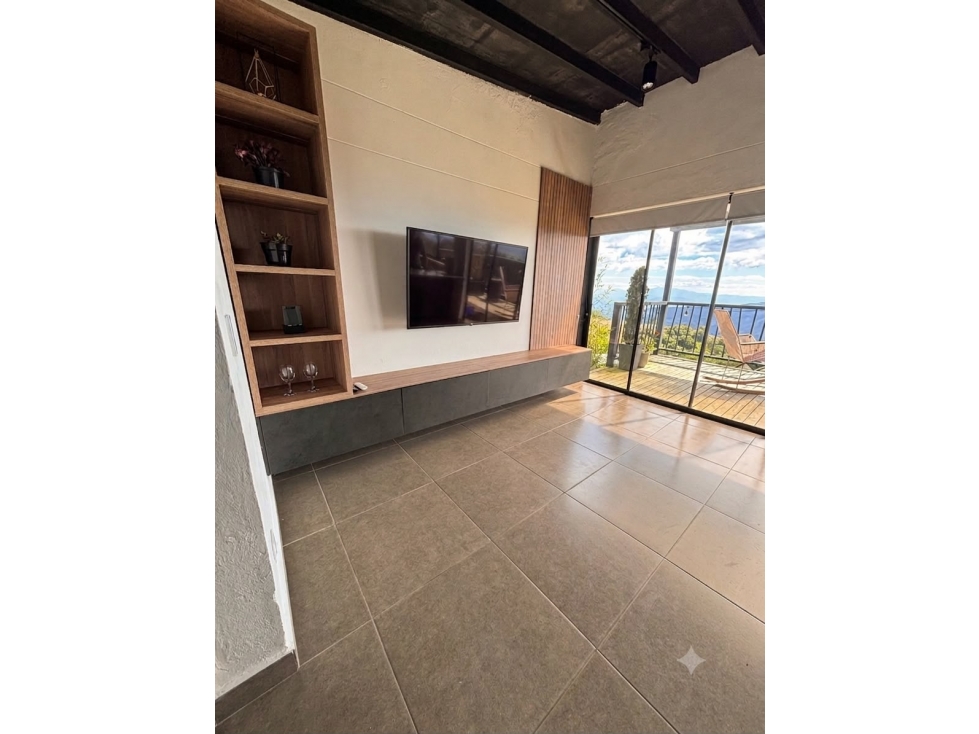 CASA CAMPESTRE EN LOTE DE 2.700m2 EN VENTA EN ENVIGADO - LA CATEDRAL