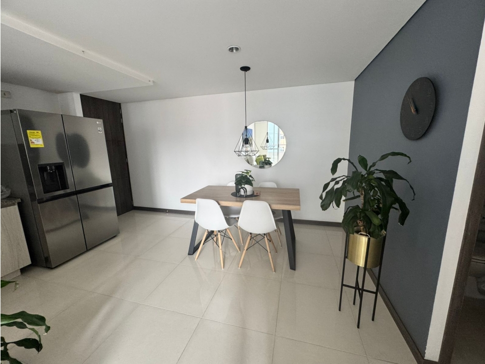 VENTA DE APARTAMENTO EN SABANETA AVES MARIA PARTE BAJA — foto 2