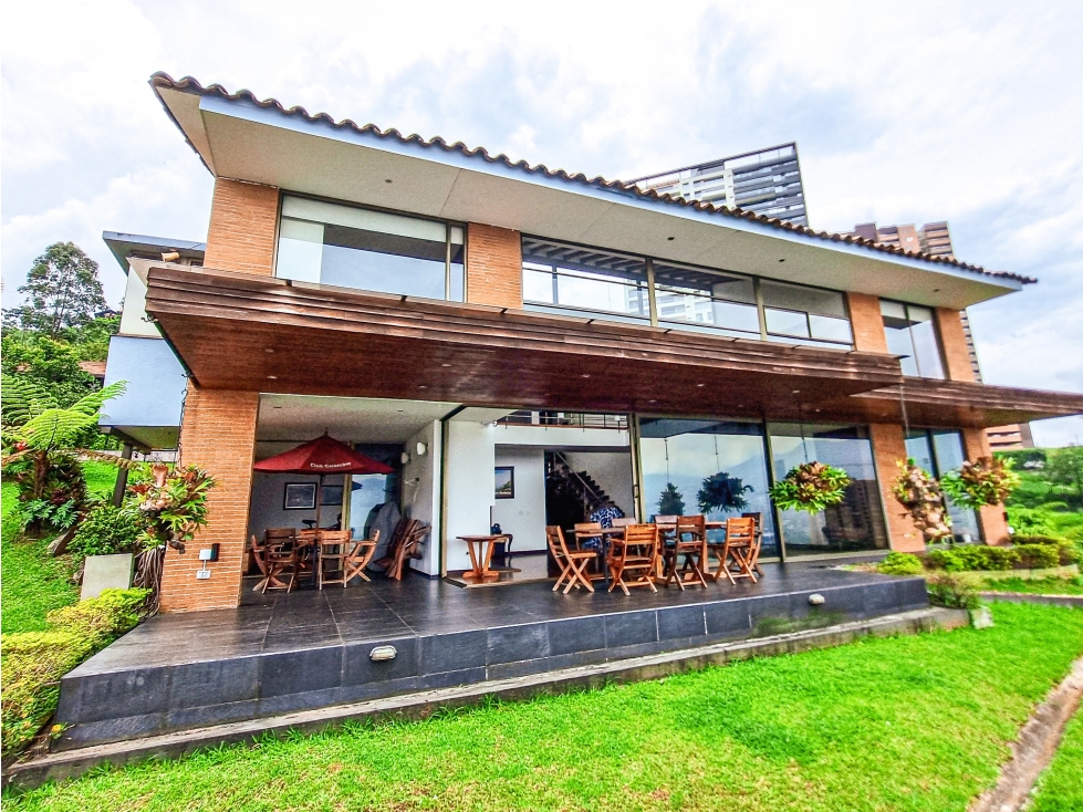 Venta de Casa En Sabaneta Las Lomitas