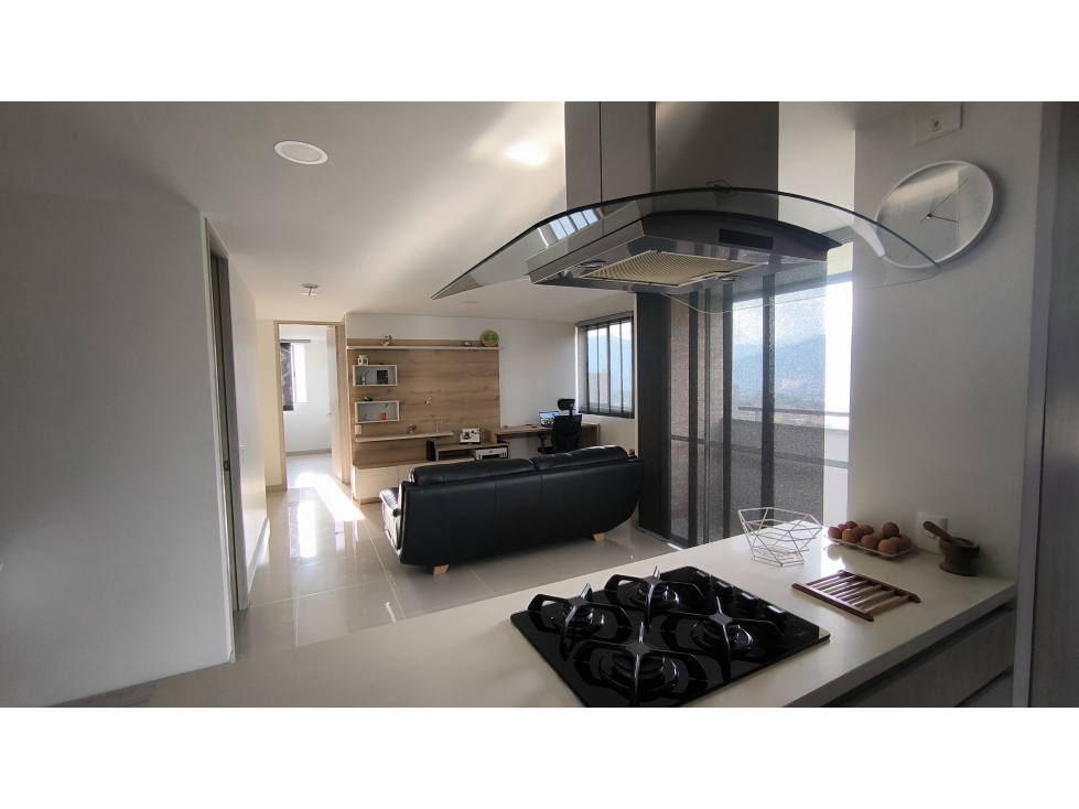 VENTA DE APARTAMENTO ENVIGADO SECTOR CAMINO VERDE PARTE BAJA — foto 3
