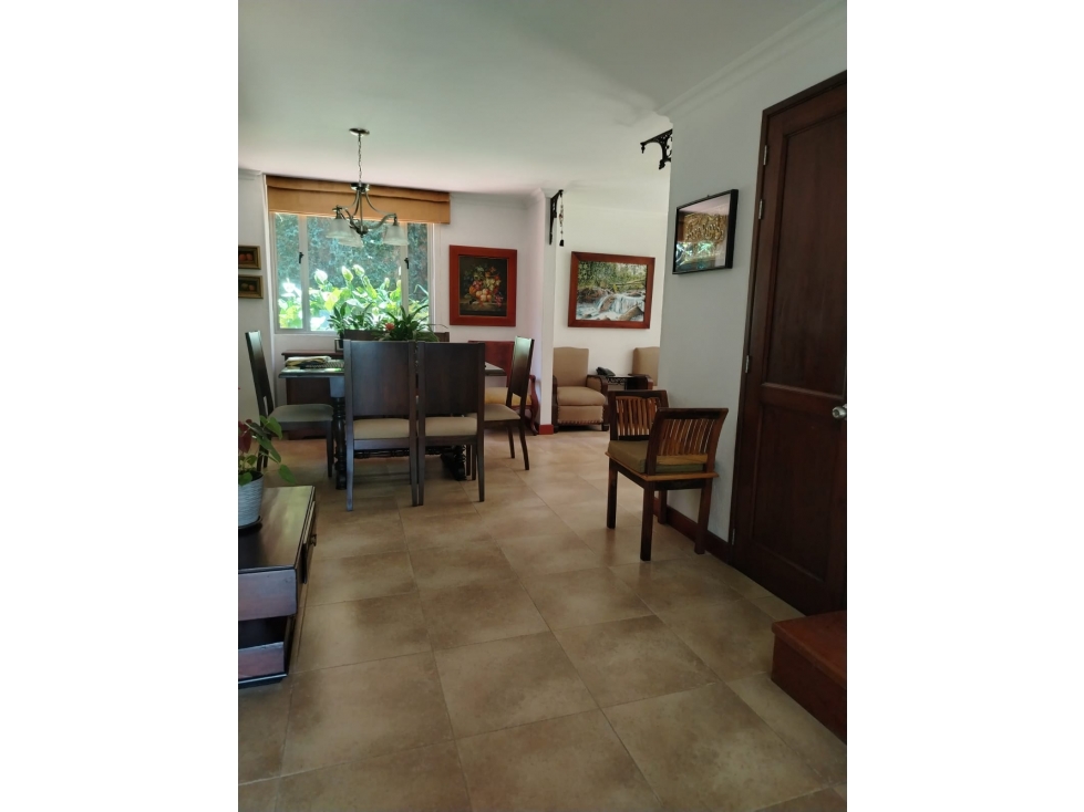 EN VENTA HERMOSA CASA EN SABANETA, LOS ALCÁZARES — foto 3