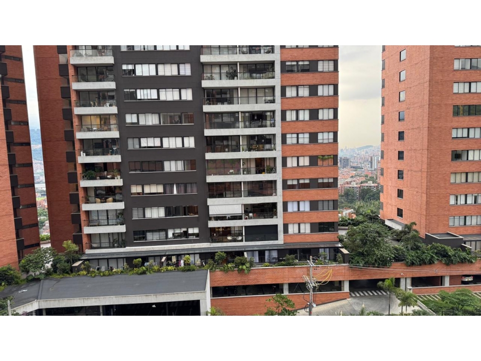 APARTAMENTO EN EL TRIANÓN ENVIGADO