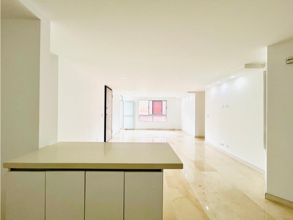 VENTA DE APARTAMENTO EN LA CASTELLANA MEDELLÍN — foto 4