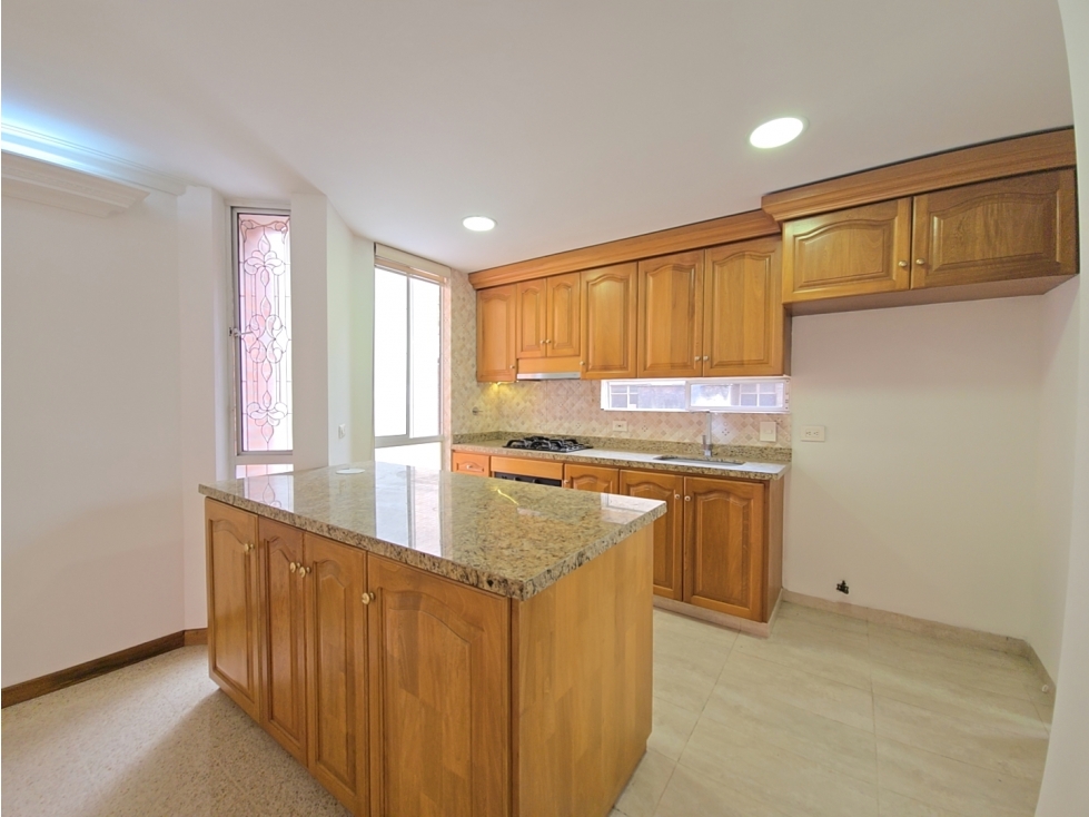 VENTA APARTAMENTO LAURELES , MEDELLIN 100 MTS — foto 5