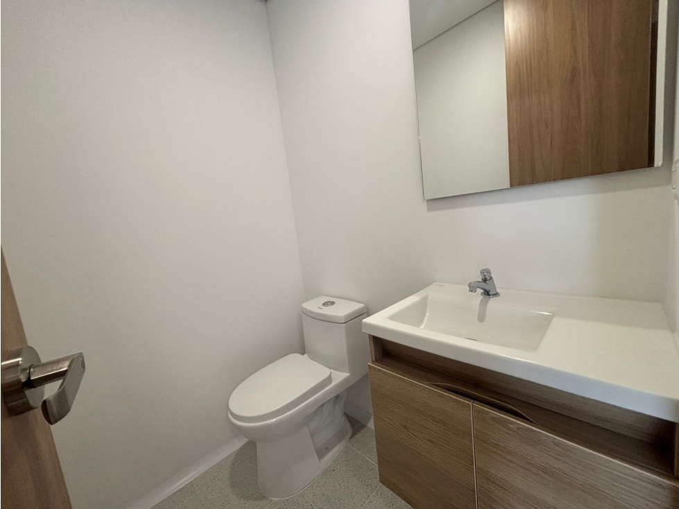 VENTA CONSULTORIO PARA ESTRENAR EN TORRE MEDICA VHITA — foto 4