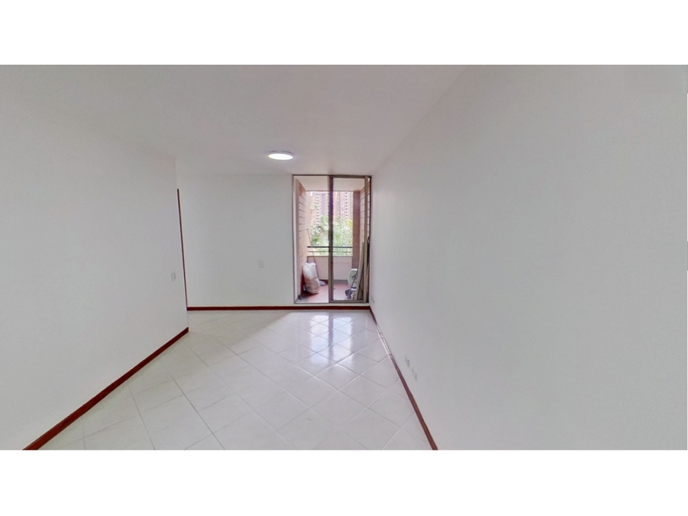 APARTAMENTO DE 79m2 EN VENTA EN LOMA DE LOS BERNAL - MEDELLIN — foto 2