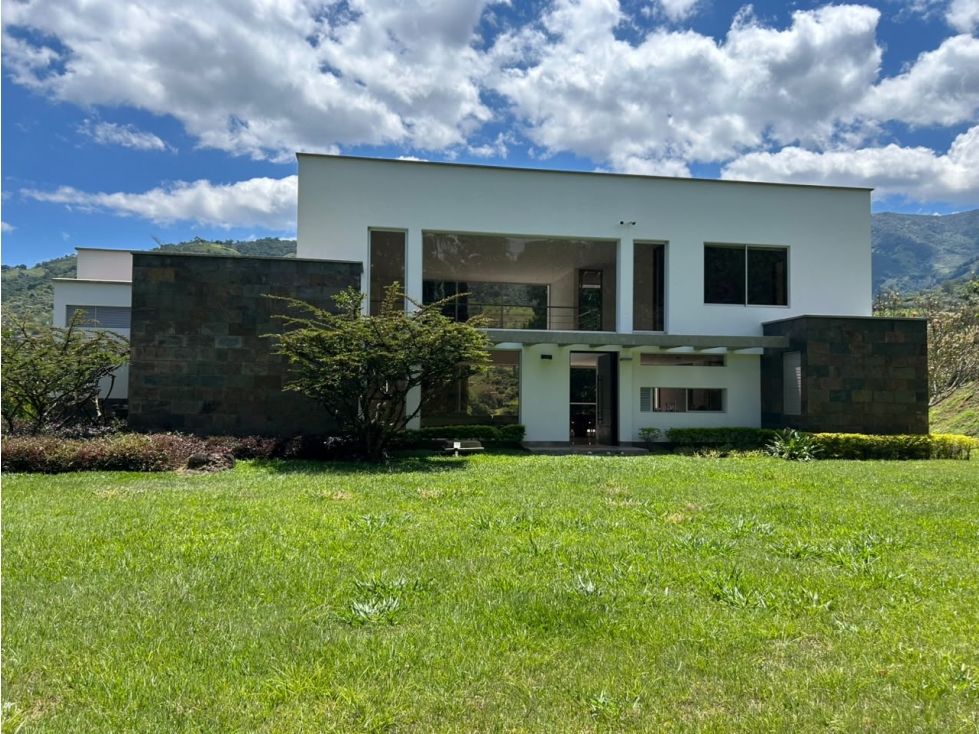 CASA CAMPESTRE EN VENTA EN SAN JERONIMO - EL ALTICO