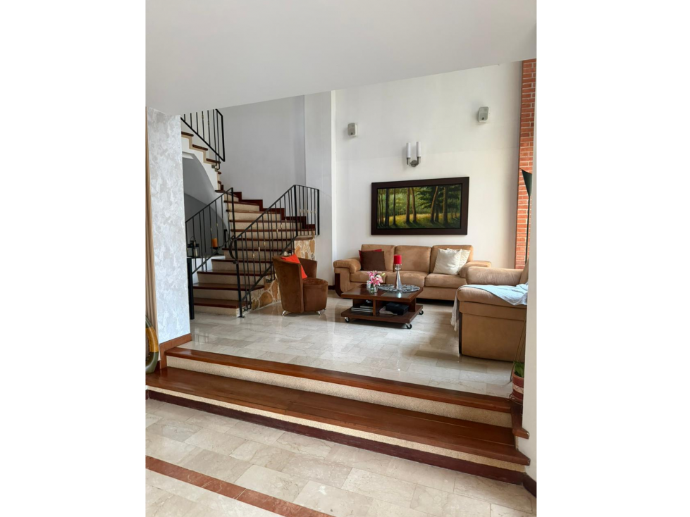 VENDO CASA EN SABANETA, SECTOR SAN JOSE UNIDAD CERRADA