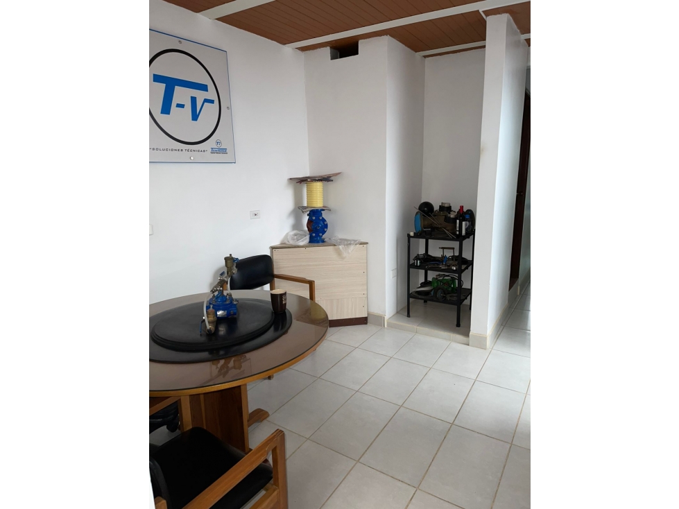 EN VENTA CASA EN SABANETA, INVERSIÓN — foto 2