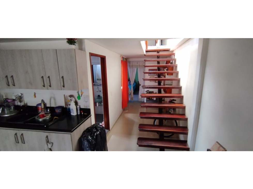 VENTA DE CASA UNIFAMILIAR PISO 3 Y 4 EN MEDELLÍN SECTOR MANRIQUE — foto 5
