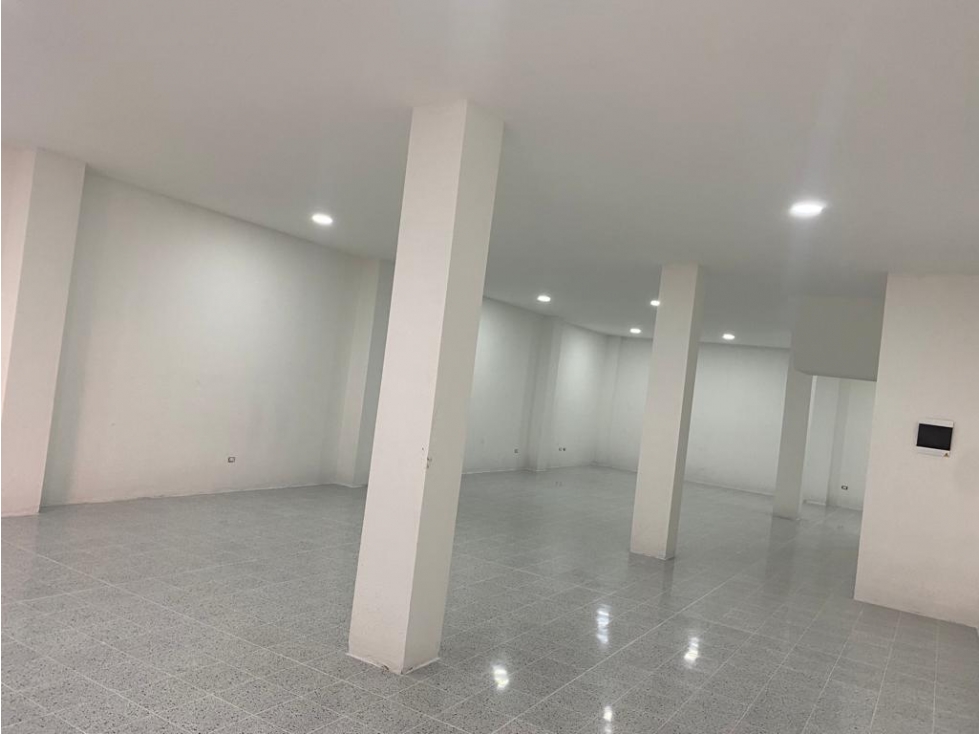 VENDO LOCAL RENTANDO CERCA A LA CLÍNICA ANTIOQUIA ITAGüI — foto 2