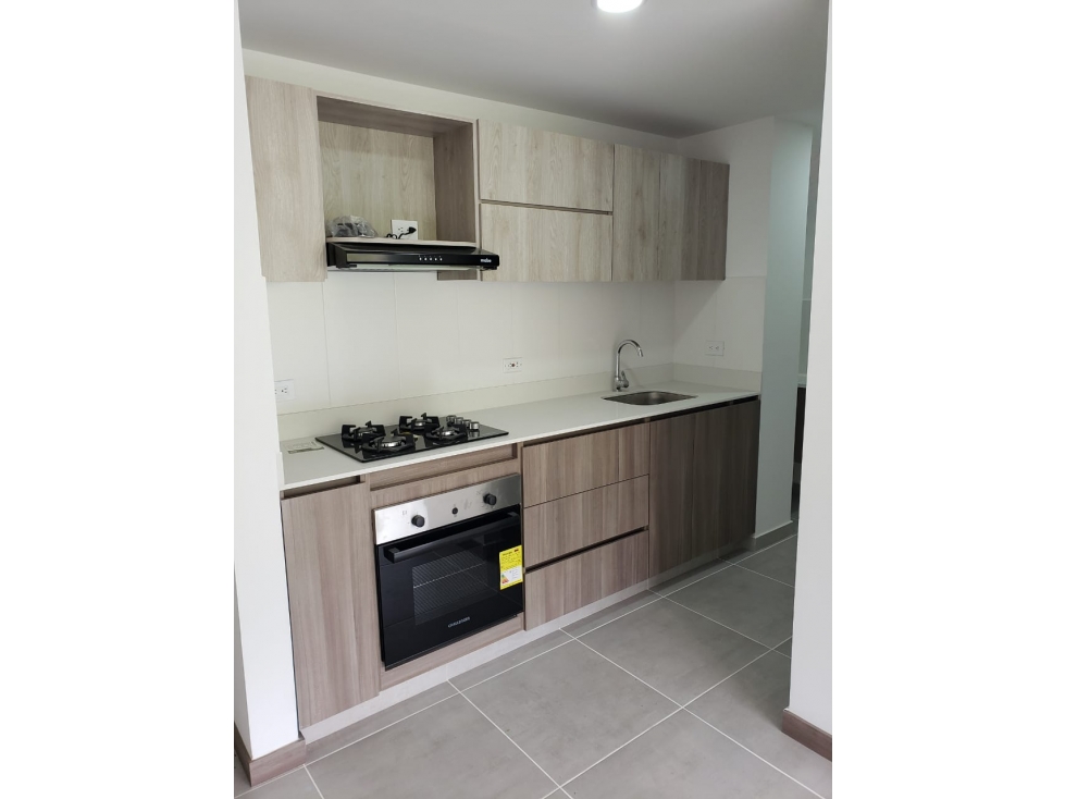 VENTA DE APARTAMENTO EN ENVIGADO CAMINO VERDE PARA ESTRENAR — foto 2