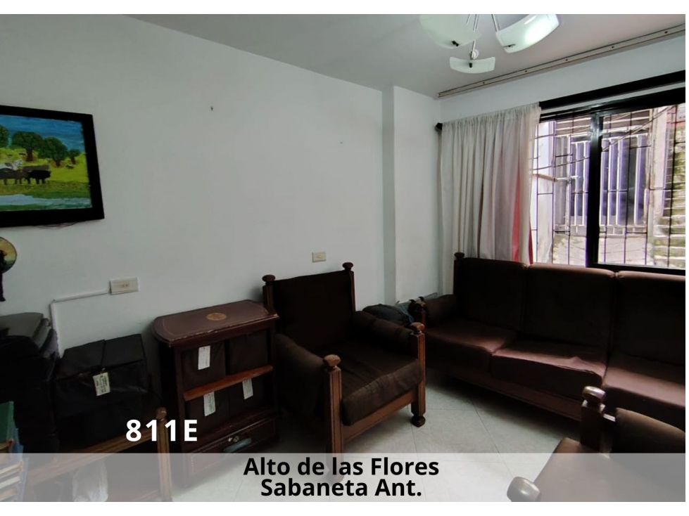 Oportunidad en Sabaneta: Casa 1er piso para remodelar a tu gusto — foto 2