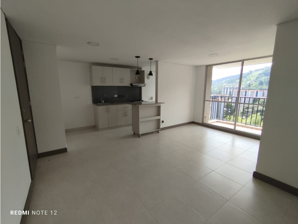 Apartamento en venta la Estrella.Cerca Mall Sauces — foto 2