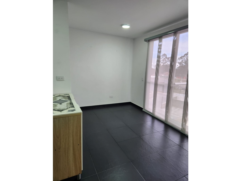 Venta Apartamento de 3 Alcobas en Milla Fontibón, Rionegro (Arrendado) — foto 6