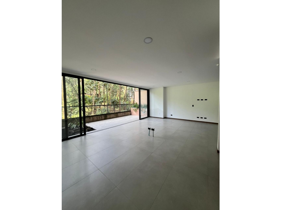 VENTA APARTAMENTO NUEVO - AV. PALMAS (TUNEL DE ORIENTE) / C.CON