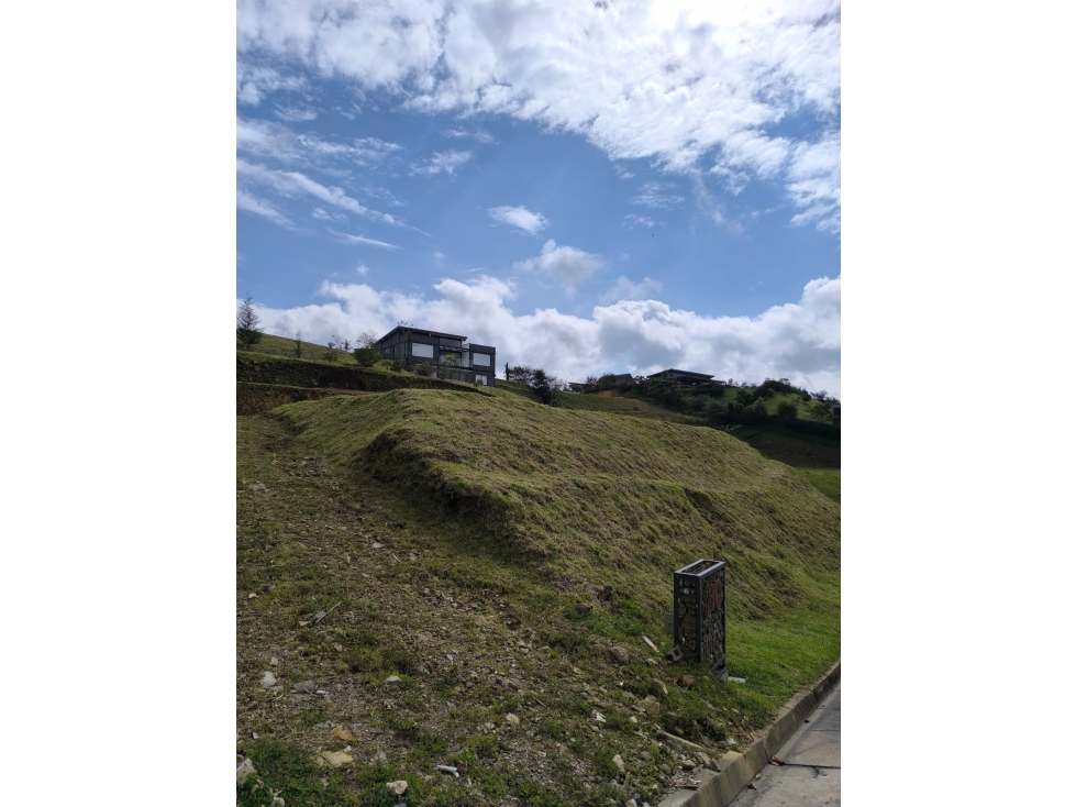 VENTA DE LOTE EN EL RETIRO SECTOR PANTANILLO — foto 2
