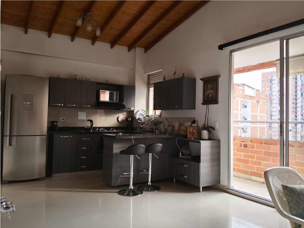 VENDO APARTAMENTO EN SABANETA, SECTOR CALLE DEL BANCO — foto 2