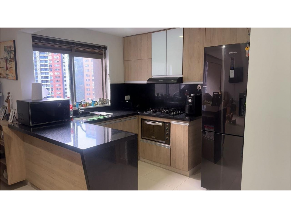 Apartamento en Venta en Medellín Loma de los Bernal — foto 5