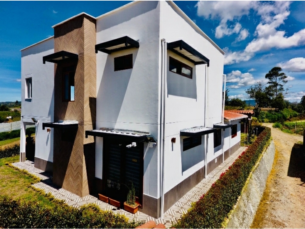 FINCA EN VENTA EN MARINILLA - ANTIOQUIA (Vereda las Mercedes)