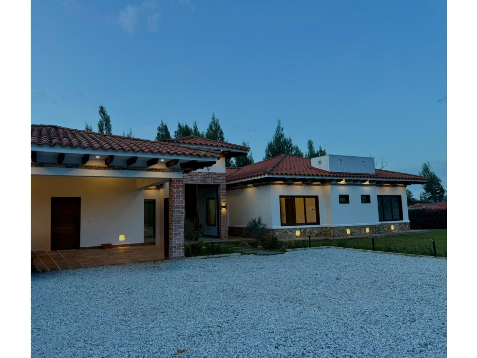 Venta de casa campestre en Rionegro, 1560 mts Sector Quirama — foto 2