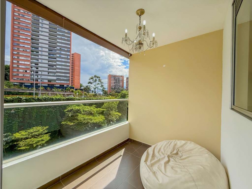 Apartamento amoblado para renta en Milla de Oro EL POBLADO Medellín — foto 2