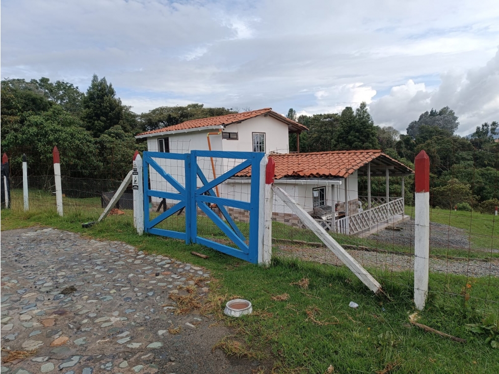 VENTA DE FINCA EN SANTA ELENA SECTOR VEREDA PIEDRAS GORDAS — foto 5